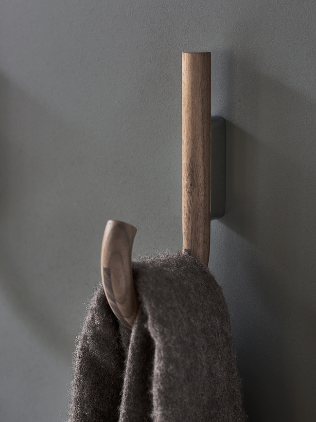 Gejst Kuka zidna 19 cm crna orahovo drvo