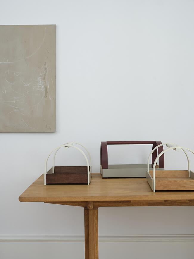 Kydo Plateau avec poignée, beige, chêne foncé