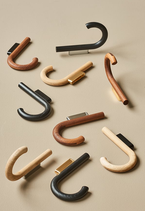 Gancho de pared Gejst, 19 cm, negro y roble claro