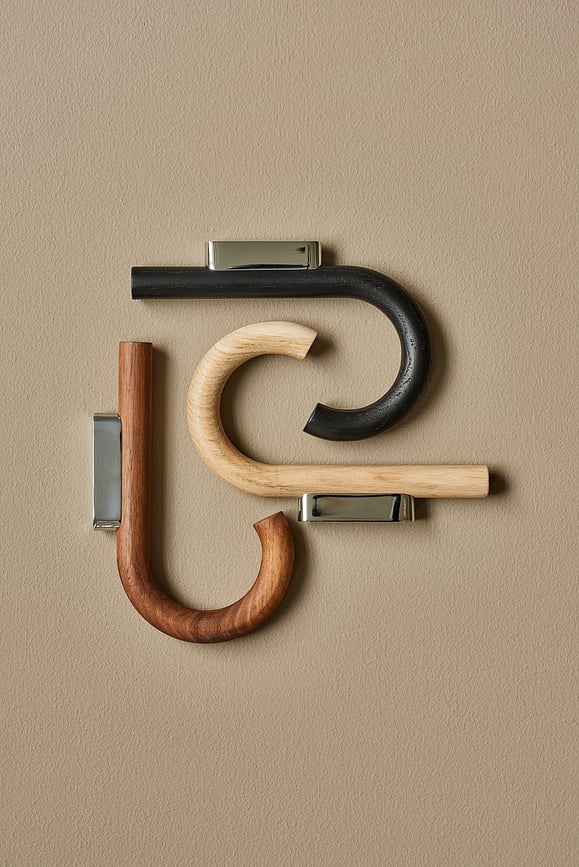 Gancho de pared Gejst, 19 cm, negro y roble claro