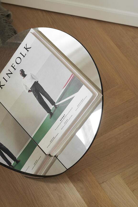 Silia Stalak za Novine 30 cm nehrđajući čelik