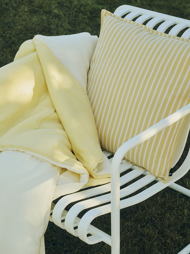 Coussin de jardin Terrazza à rayures 50 x 50 cm, jaune et blanc