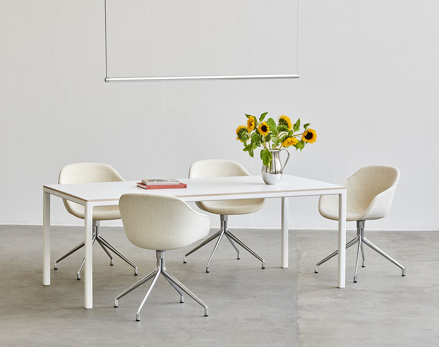 Factor Lampa viseća linearna difuzna crna