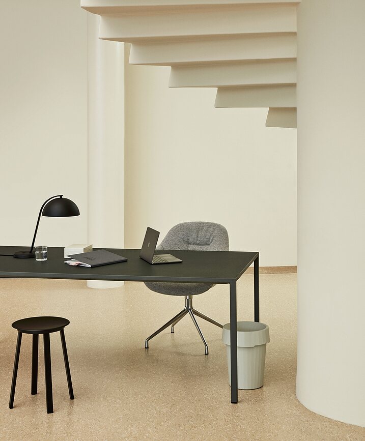 Hay Κάδος Απορριμμάτων, κρεμ