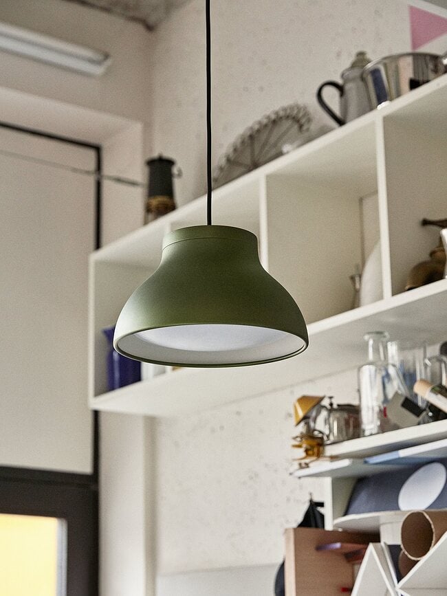 Hay Lampa viseća PC S crna