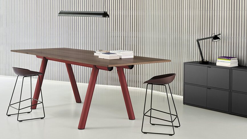 Hay PC Lampe de Bureau avec pince et base, noire