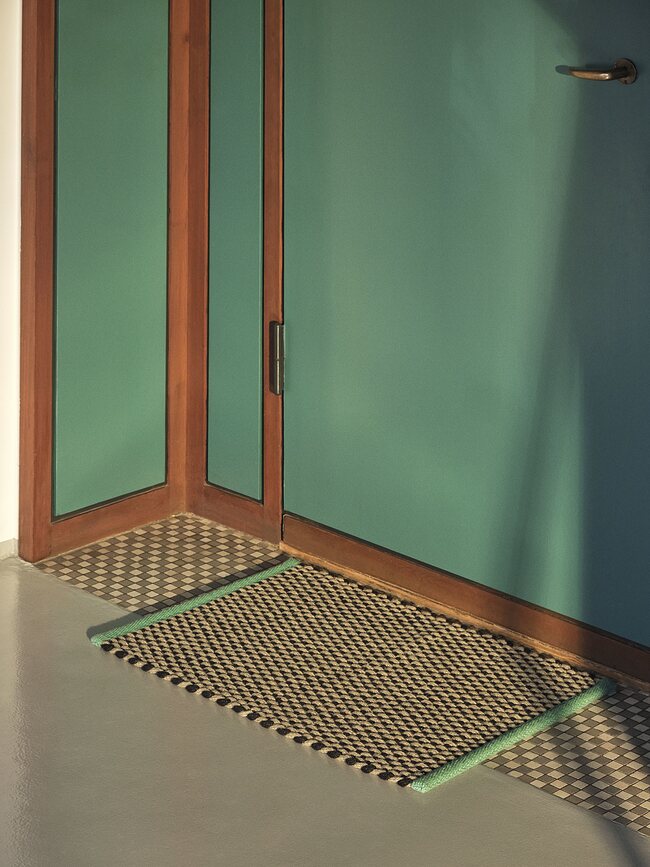 Hay Predpražnik, roza