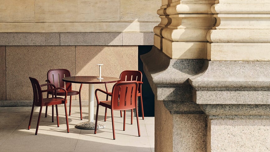 Host Επιτραπέζια λάμπα ασύρματη, 22 cm, σκούρο κόκκινο