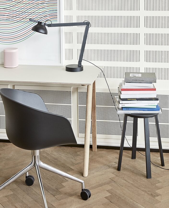 Lámpara de Escritorio Hay PC, negra, con base y abrazadera para tablero