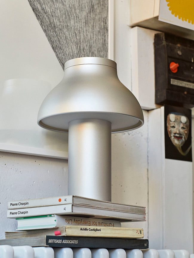 Lámpara de mesa Hay PC S, plateada