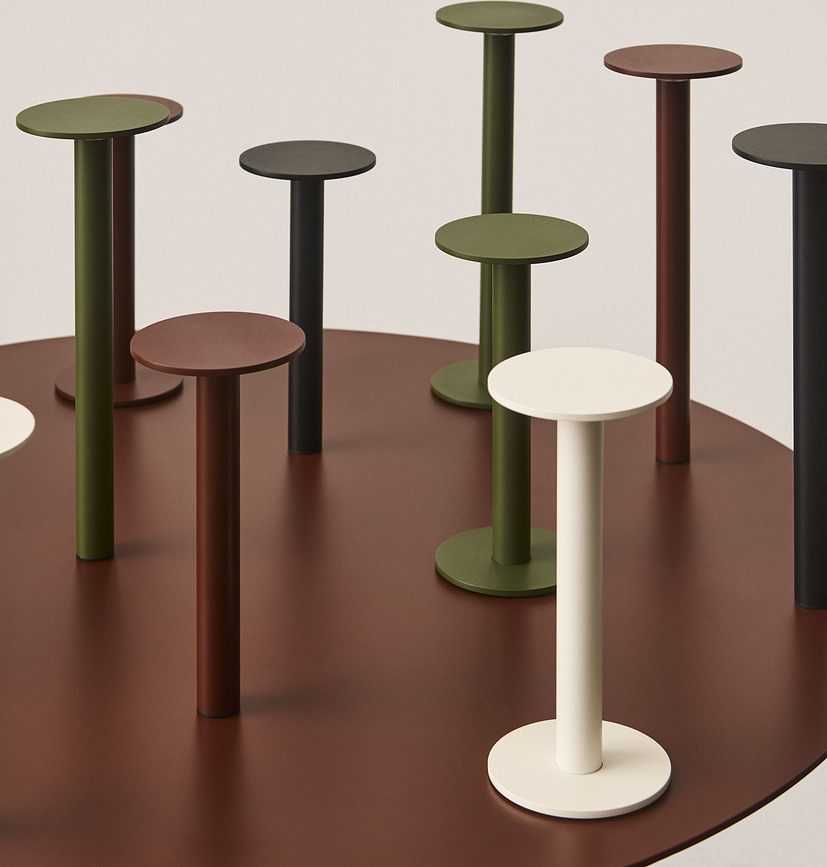 Lámpara de mesa inalámbrica Host 22 cm, rojo oscuro