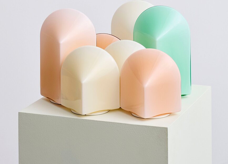 Lámpara de Mesa inalámbrica Parade, 24 cm, color crema