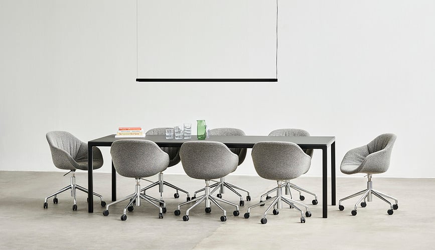 Lámpara de Suspensión Factor, lineal, difusa, negra