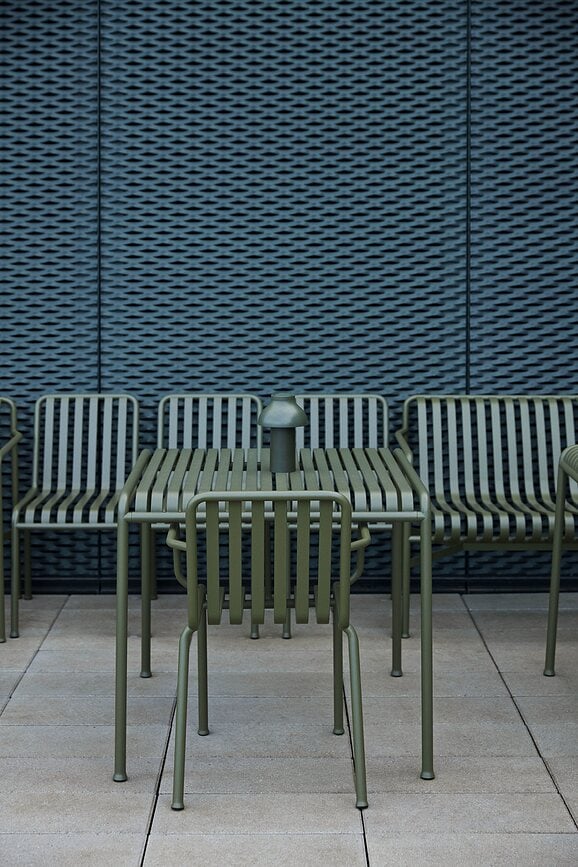 Lámpara inalambrica Hay PC, verde oliva