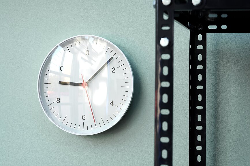 Reloj de pared Hay, azul