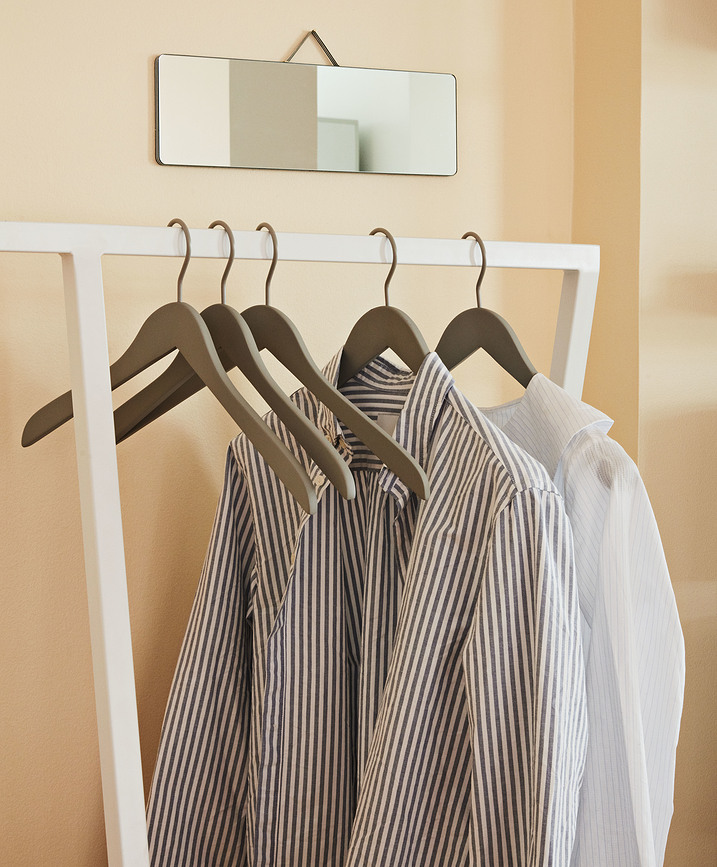 Soft Coat Slim Clothes hangers black 4 pcs