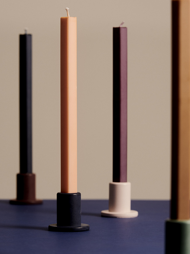 Tube S Svečnik za klasično svečo, pastelno rumen, betonski