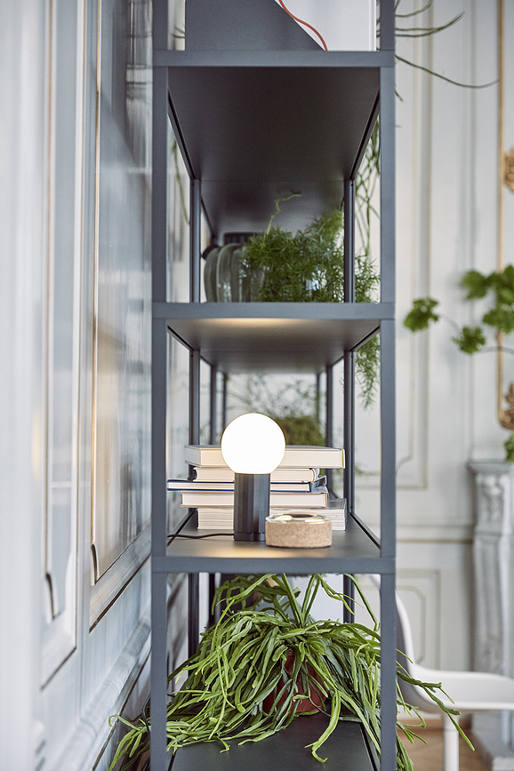 Turn On Lampe de Table, argentée