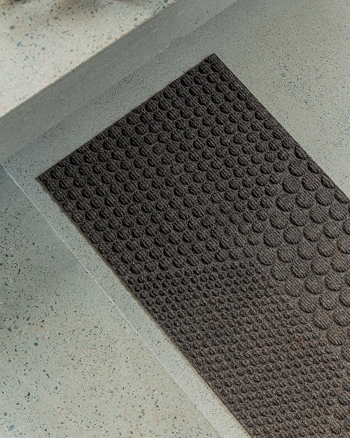 Paklājs Hex Soil 45 x 75 cm