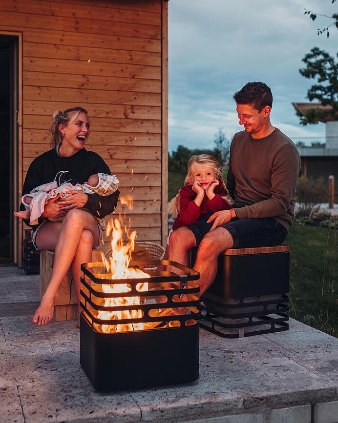 Brasero de jardín Cube Flip, con tabla, Set de 2 piezas