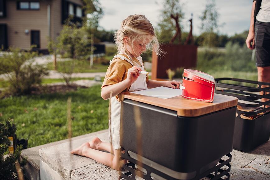 Brasero de jardín Cube Flip, con tabla, Set de 2 piezas