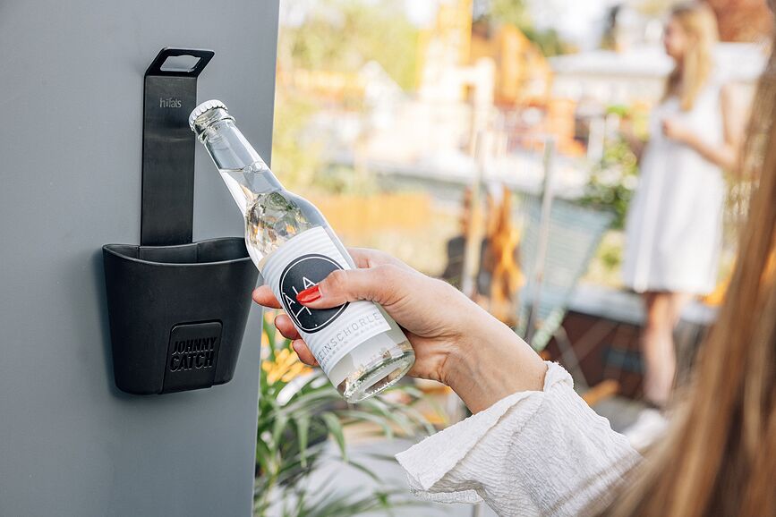 Johnny Catch Odpirač za steklenice s posodo za zamaške, srebrn