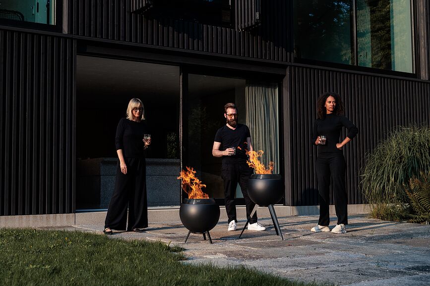 Moon Ložište visoko 75 cm crno s postoljem