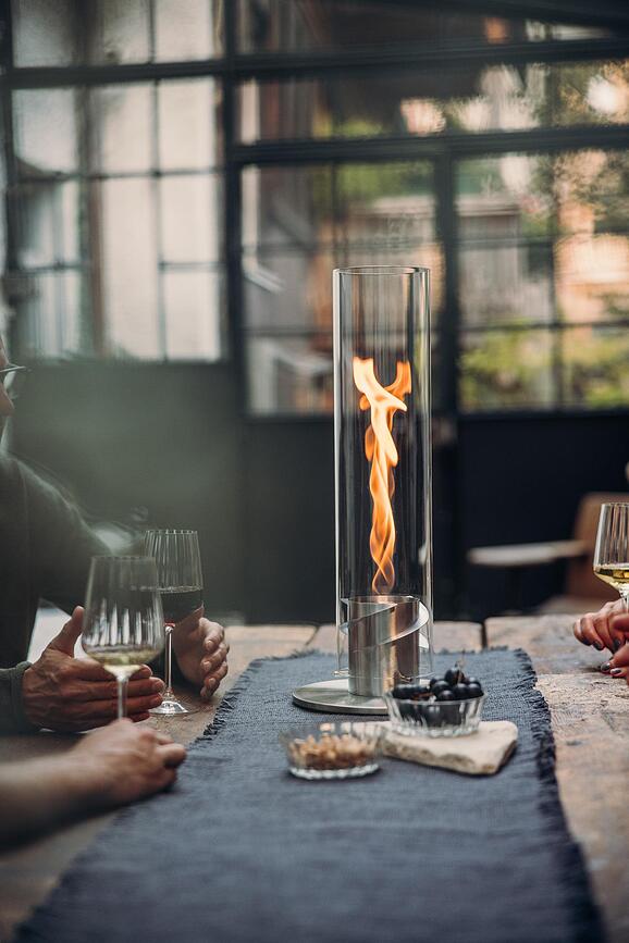 Spin II Svetilka, srednja, srebrna, s podstavkom