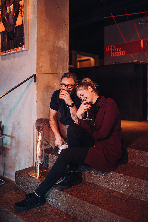 Spin Lampion mali sivi s postoljem