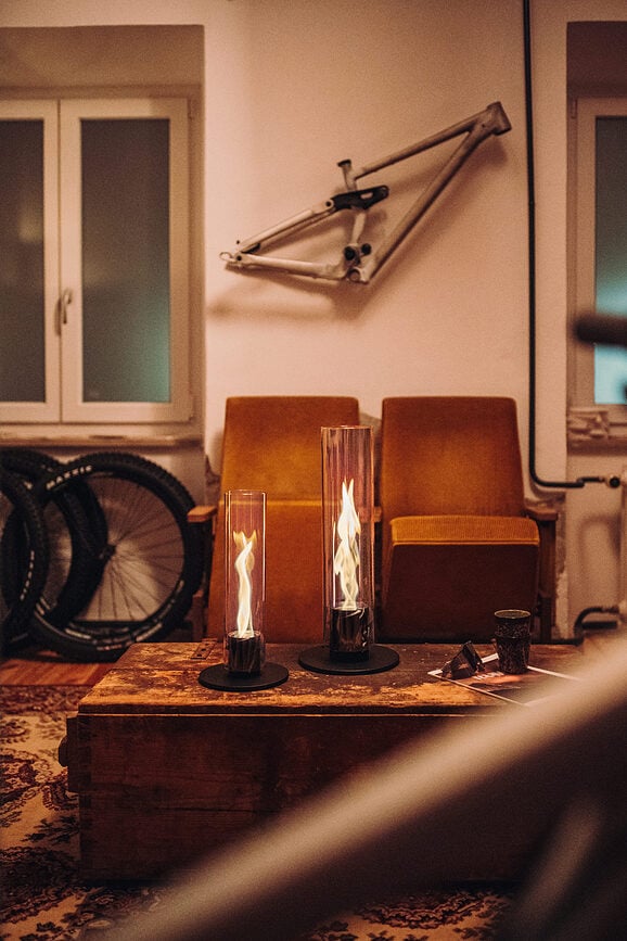 Spin Lampion mali sivi s postoljem