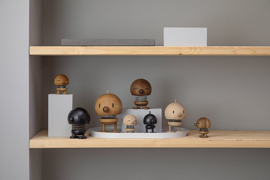 Classic Bumble S Figurine, en chêne brut