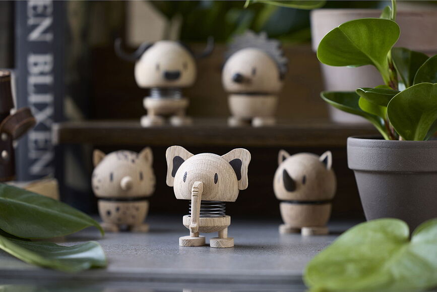 Figura de roble Hoptimist Animal, diseño conejo