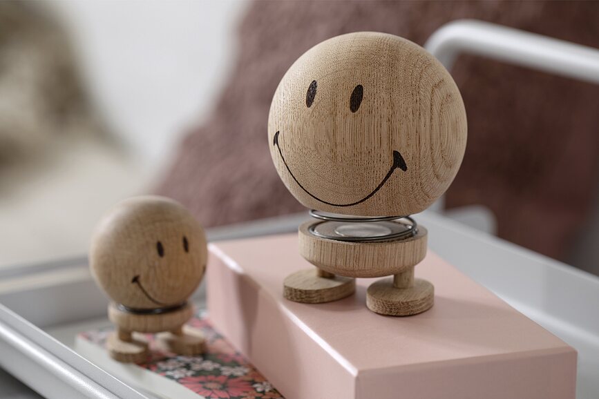 Smiley Love Φιγούρα, M, δρυς