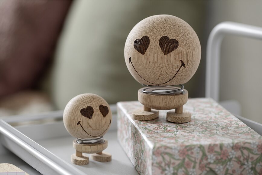 Smiley Love Φιγούρα, M, δρυς