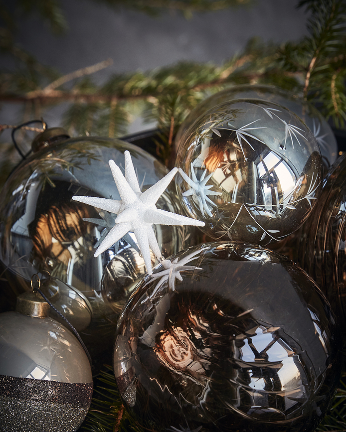 Adornos Navideños Spike, 7,5 cm, blancos, 4 unidades