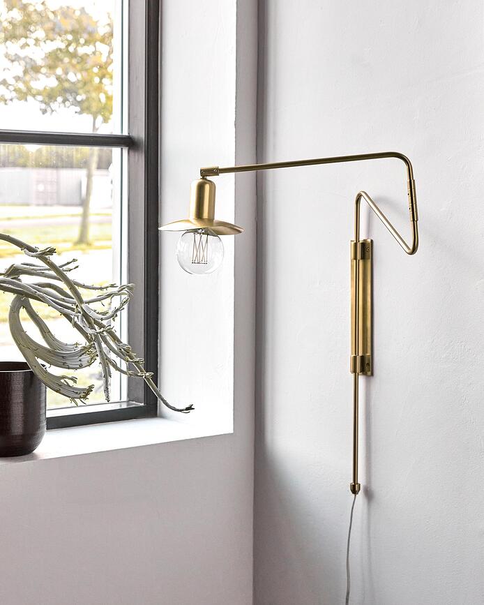 Aplique de pared Swing, latón