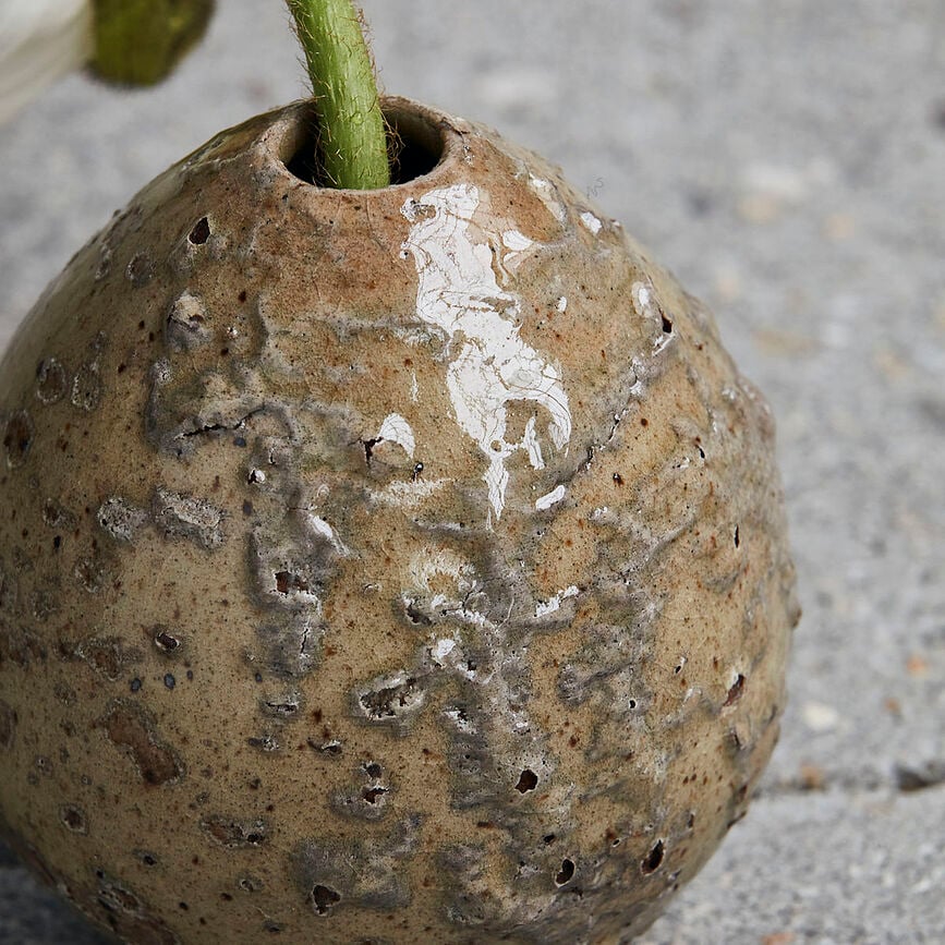 Baby Vaza bijela s pješčanom teksturom