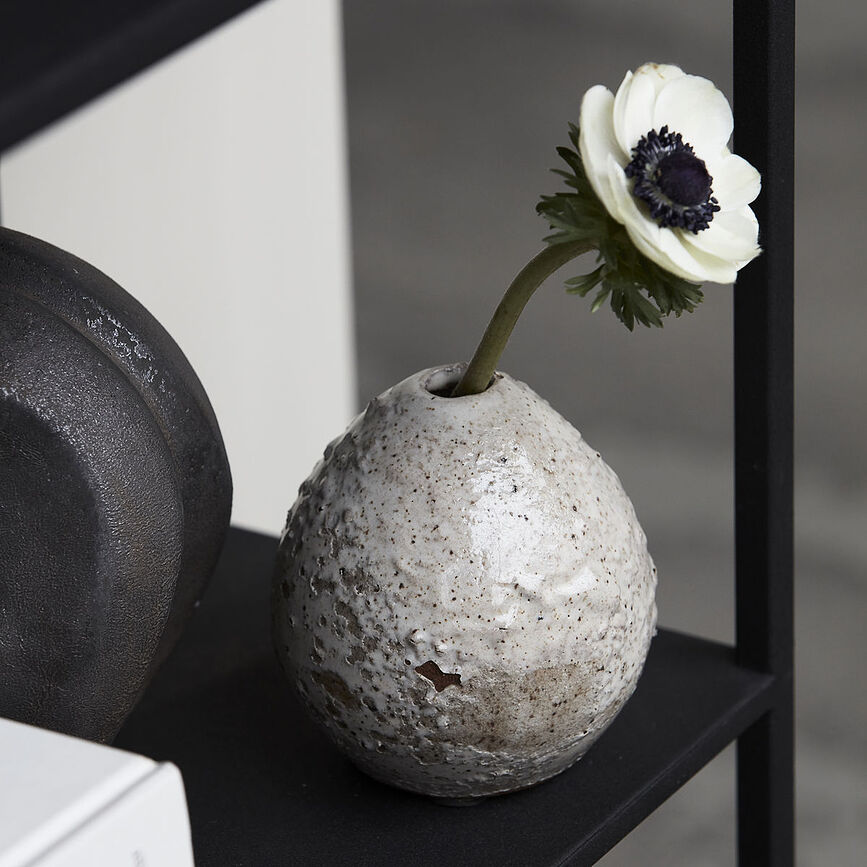 Baby Vaza bijela s pješčanom teksturom