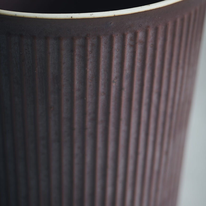 Berica Skodelica brez ročaja, črna