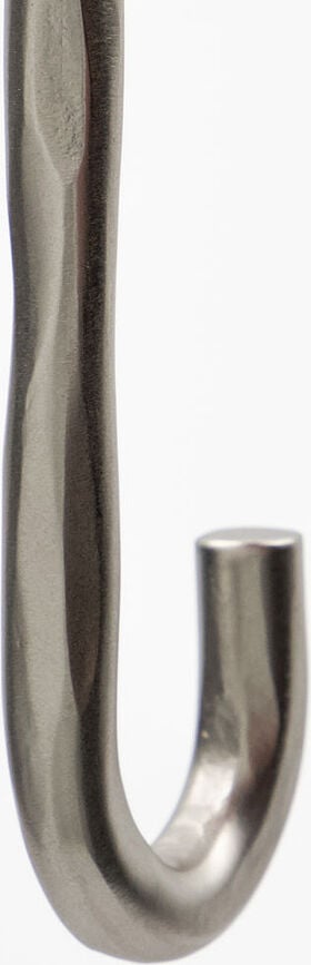 Gancho de Pared Welo, acabado plateado cepillado
