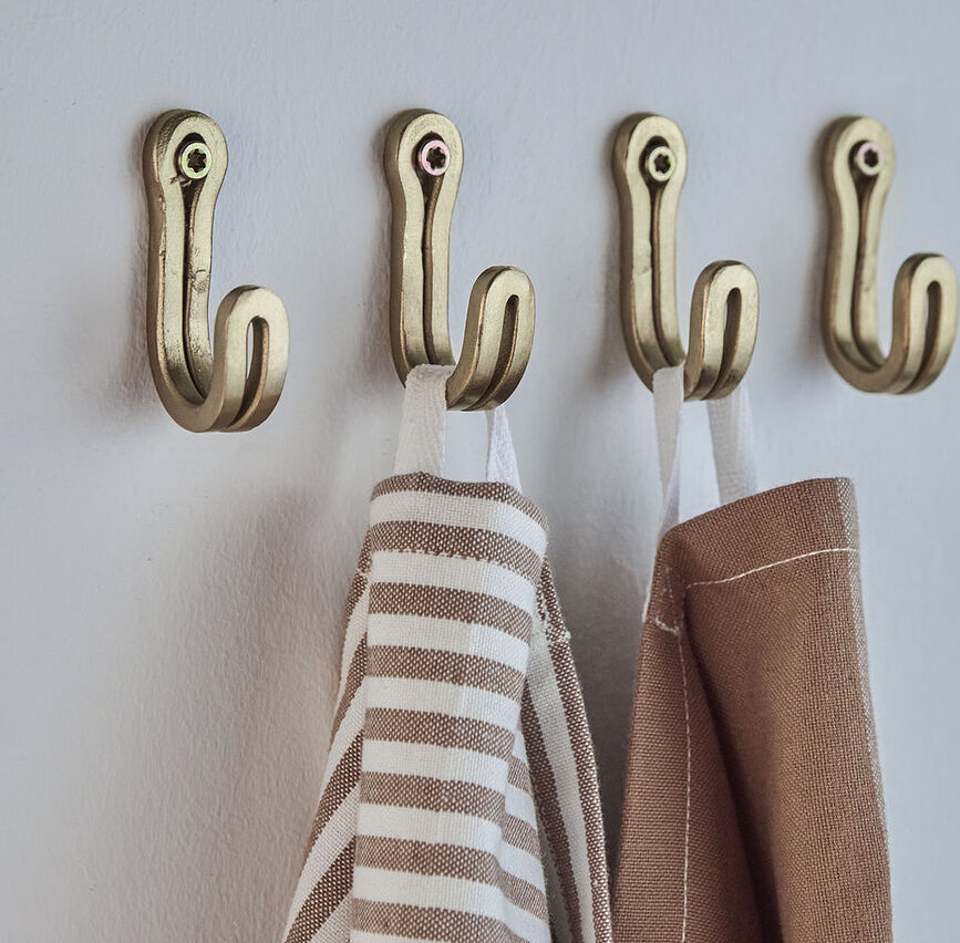 Ganchos de pared de latón Yra, 5 cm, 4 unidades