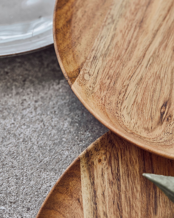 House Doctor Pladnji za serviranje, okrogli, 25 cm, leseni, 2 kosa