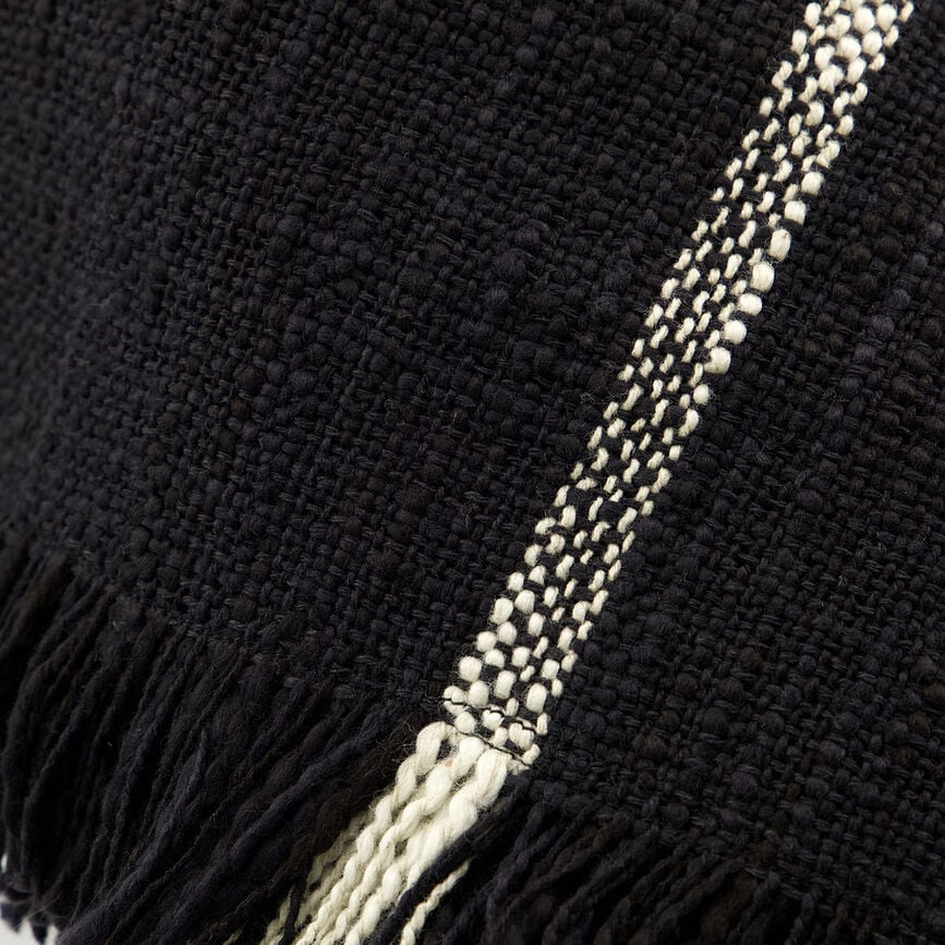 Manta Tuur, 130 x 180 cm, blanco y negro