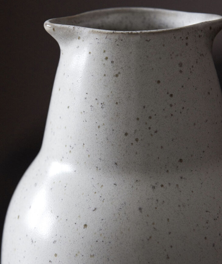 Pion Γαλατιέρα, μαύρη-καφέ