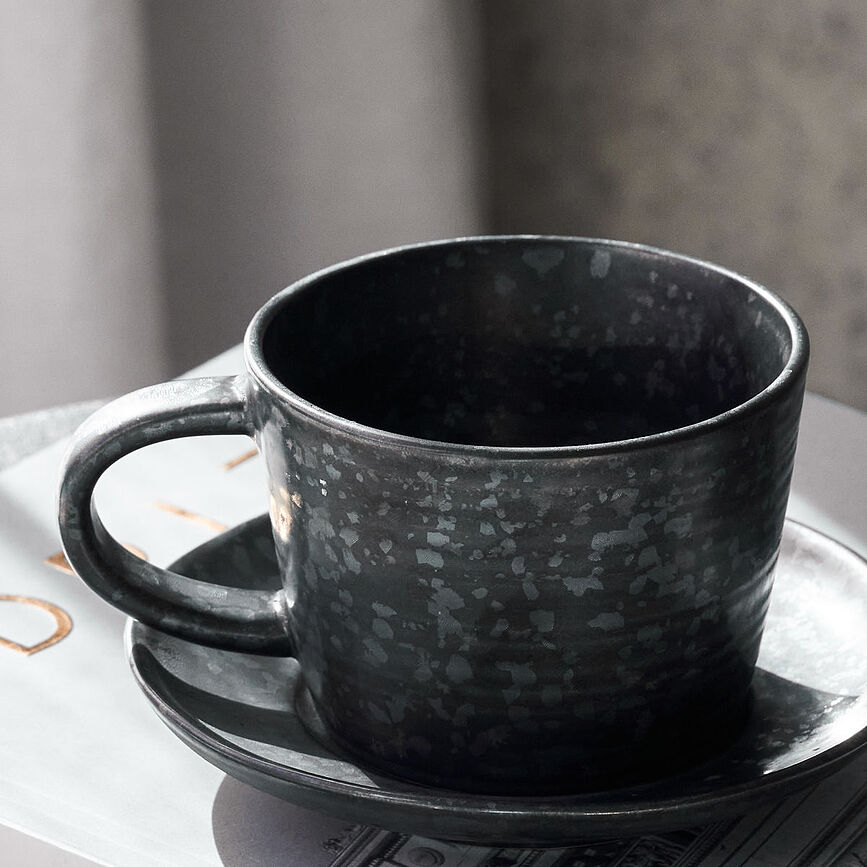 Pion Tasse et Soucoupe, noir et marron