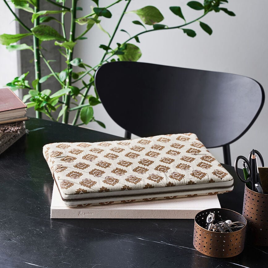 Rest Torbica za Laptop 23 x 32 cm bež