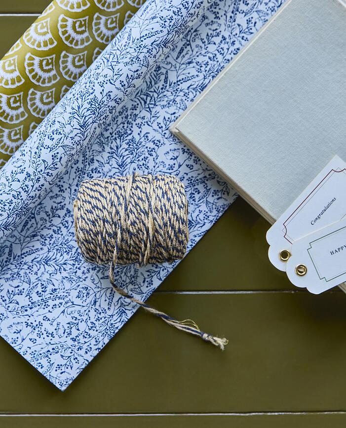 Ribbon Okrasna vrvica, rdeča