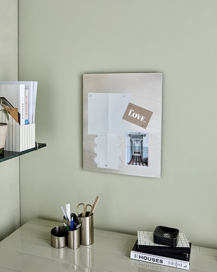 Tablero de pared HDNema, plateado