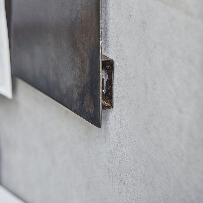 Tablero Nema, bronce antiguo