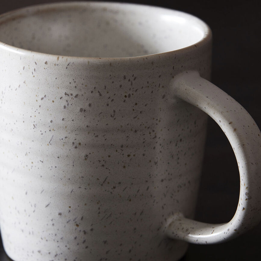 Taza Pion, gris y blanco